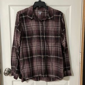 Women’s Carhartt Shirt
